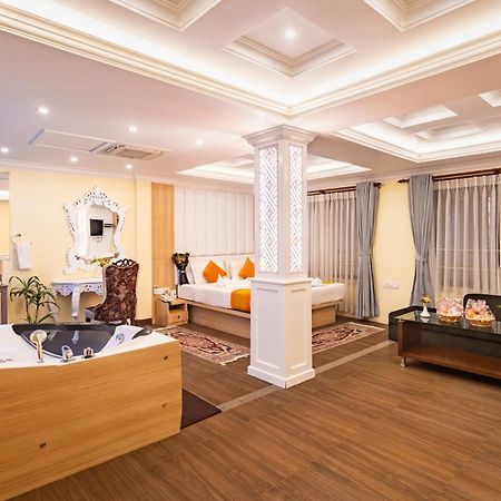Yellow Pagoda Hotel Kathmandu Exterior photo