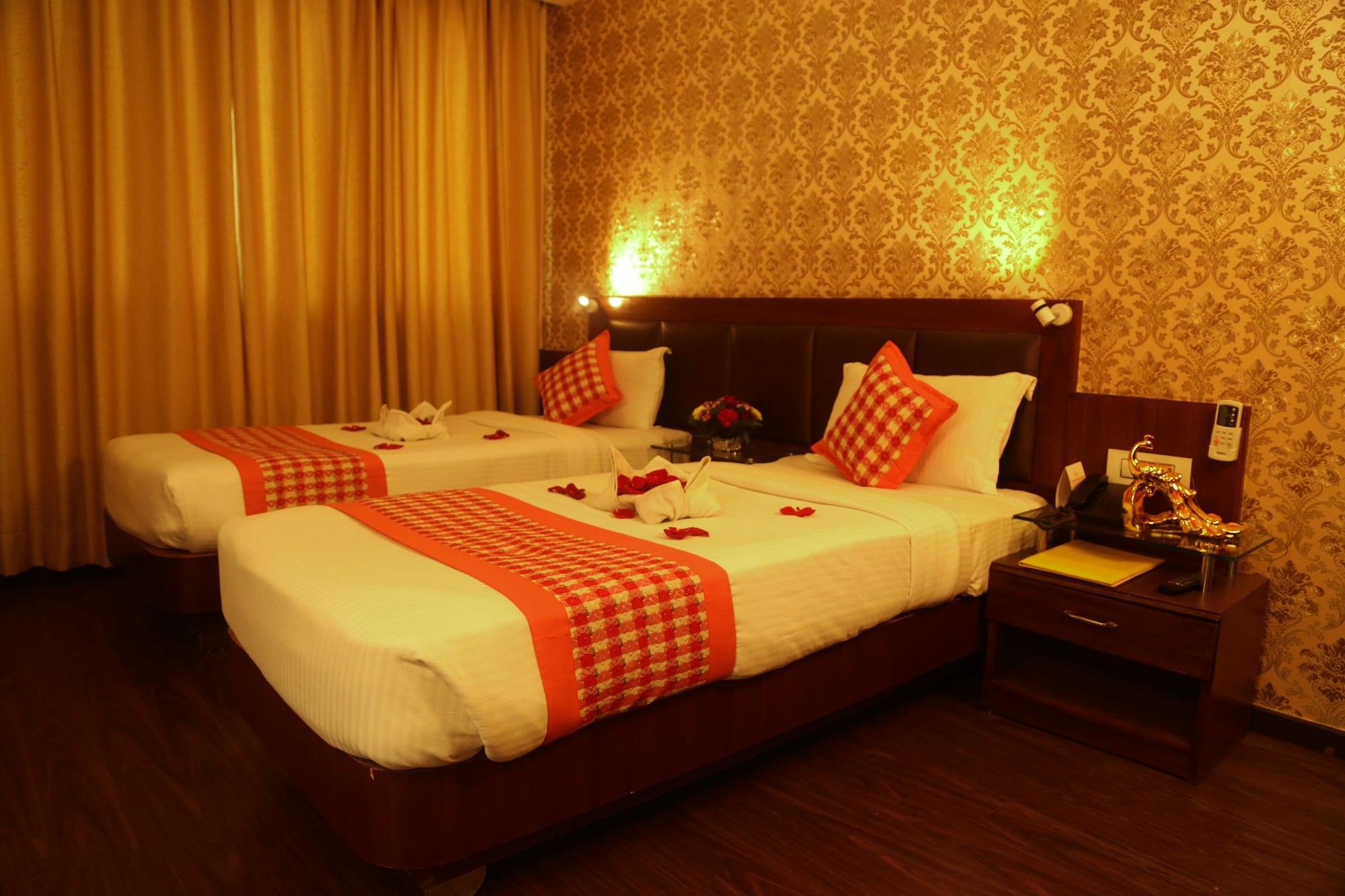 Yellow Pagoda Hotel Kathmandu Exterior photo