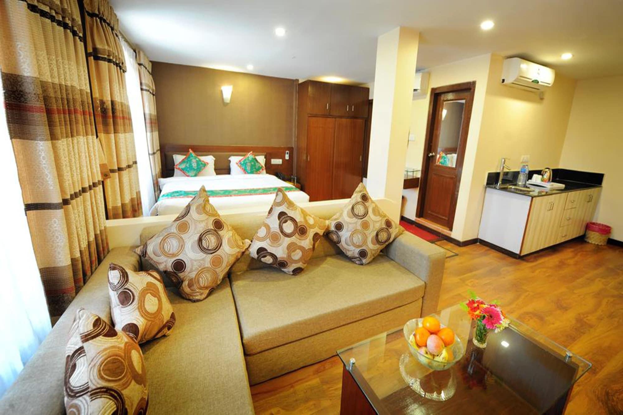 Yellow Pagoda Hotel Kathmandu Exterior photo