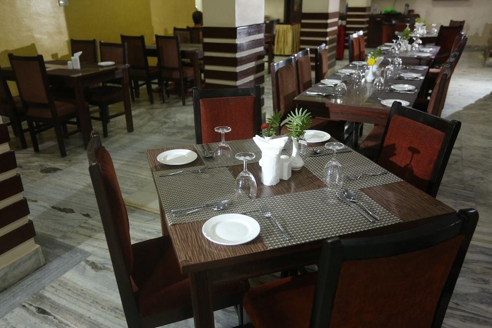 Yellow Pagoda Hotel Kathmandu Exterior photo