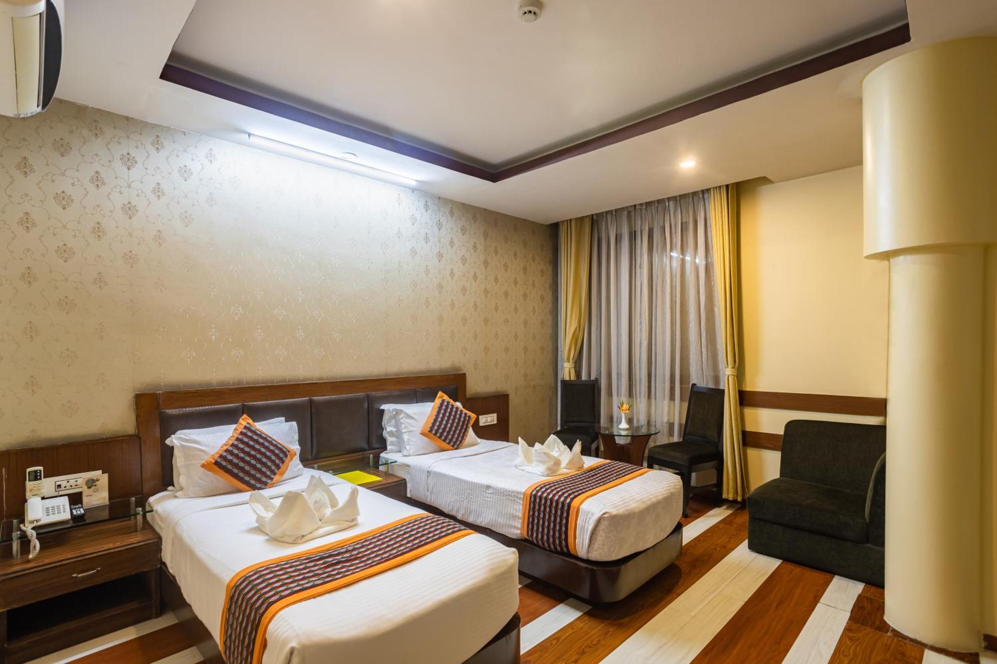 Yellow Pagoda Hotel Kathmandu Exterior photo