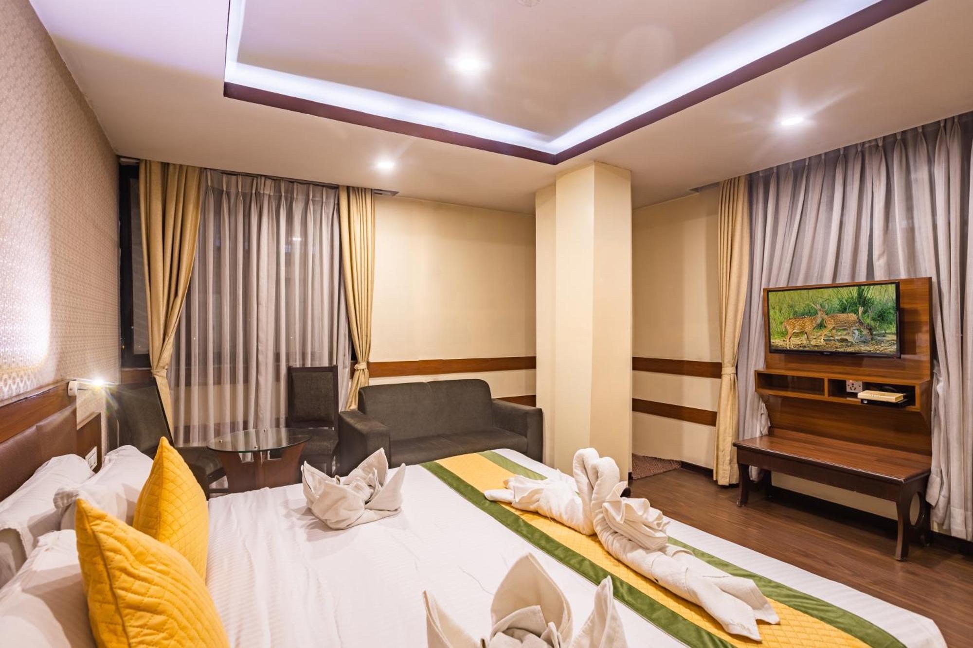 Yellow Pagoda Hotel Kathmandu Exterior photo
