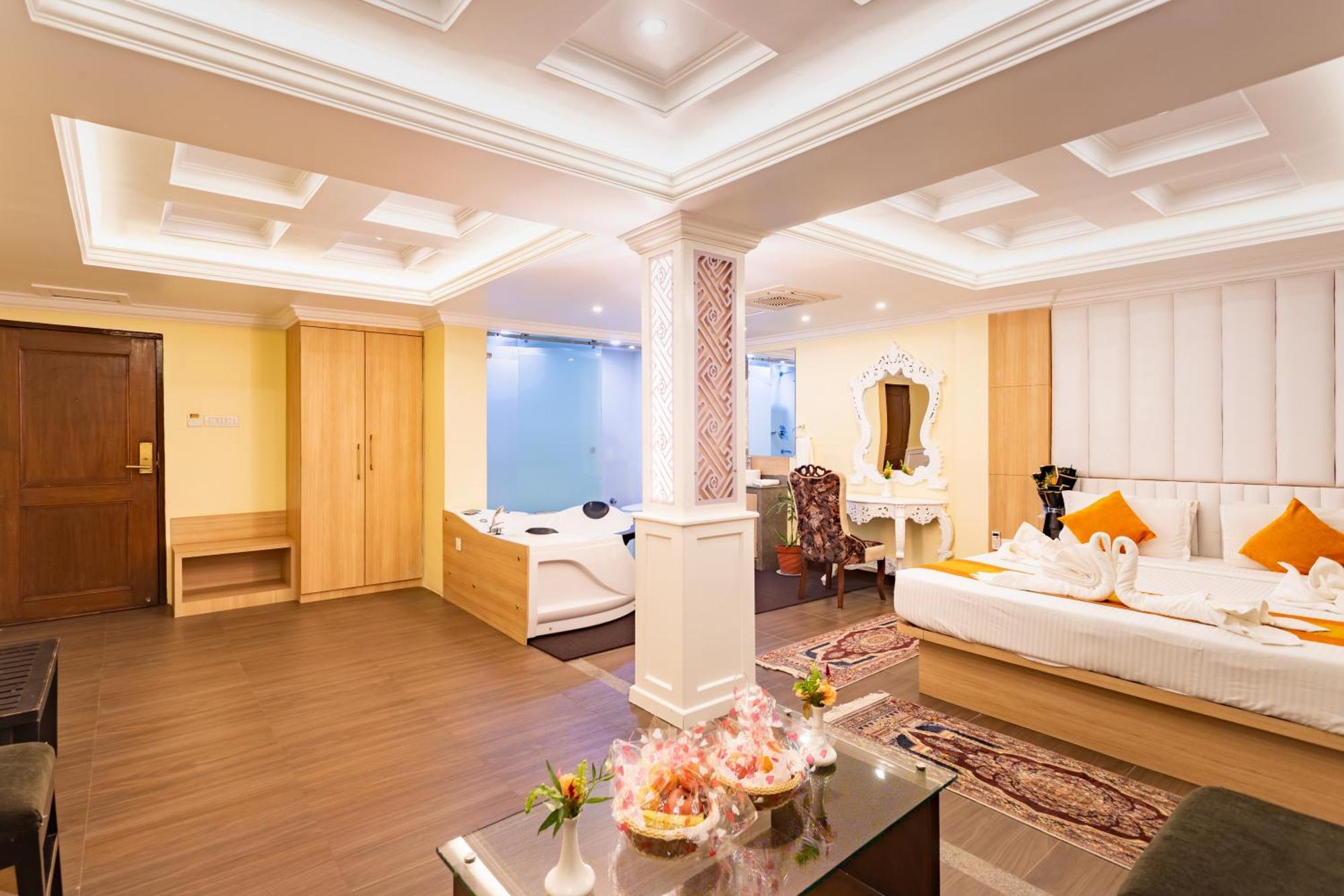 Yellow Pagoda Hotel Kathmandu Exterior photo