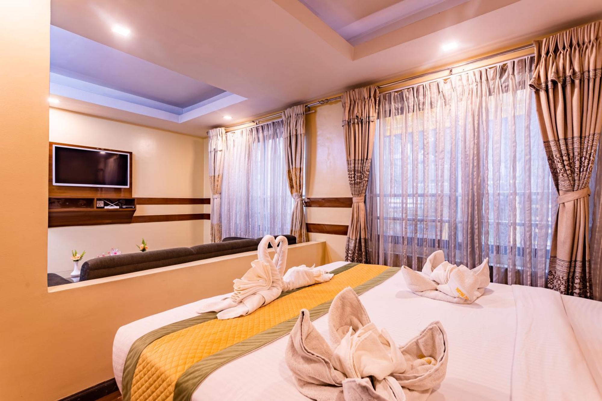 Yellow Pagoda Hotel Kathmandu Exterior photo