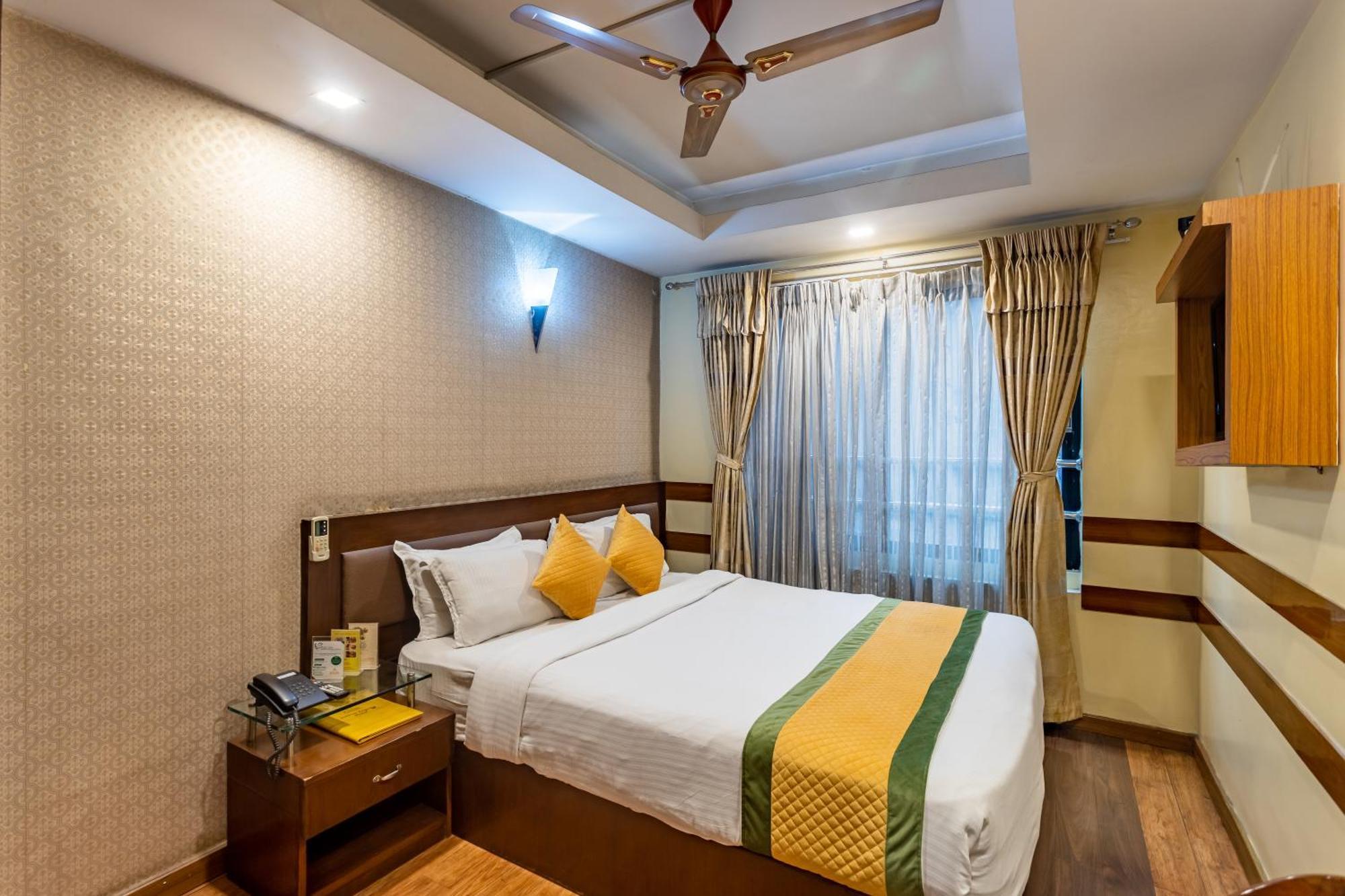 Yellow Pagoda Hotel Kathmandu Exterior photo