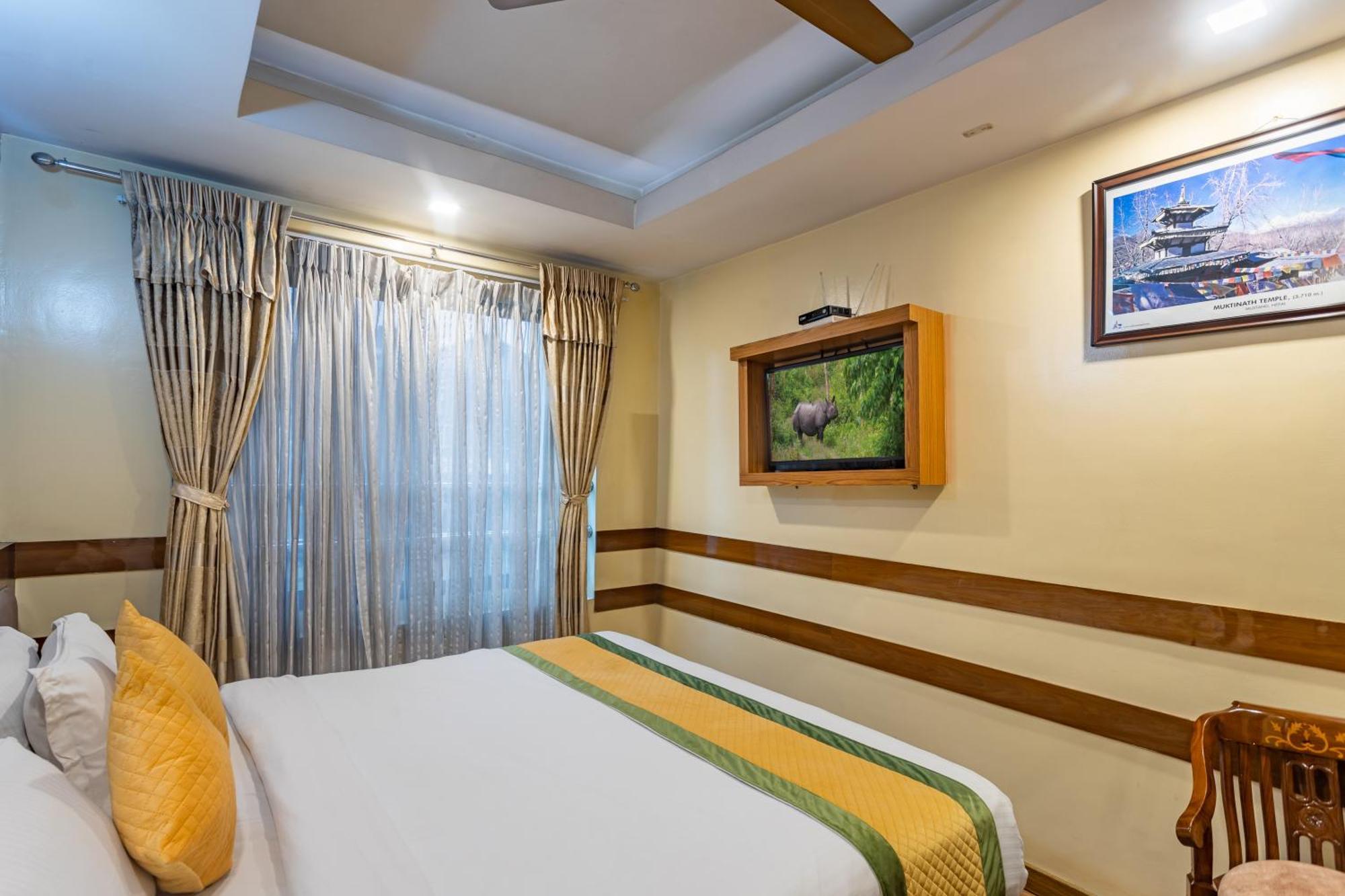 Yellow Pagoda Hotel Kathmandu Exterior photo