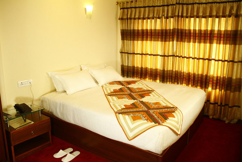 Yellow Pagoda Hotel Kathmandu Exterior photo
