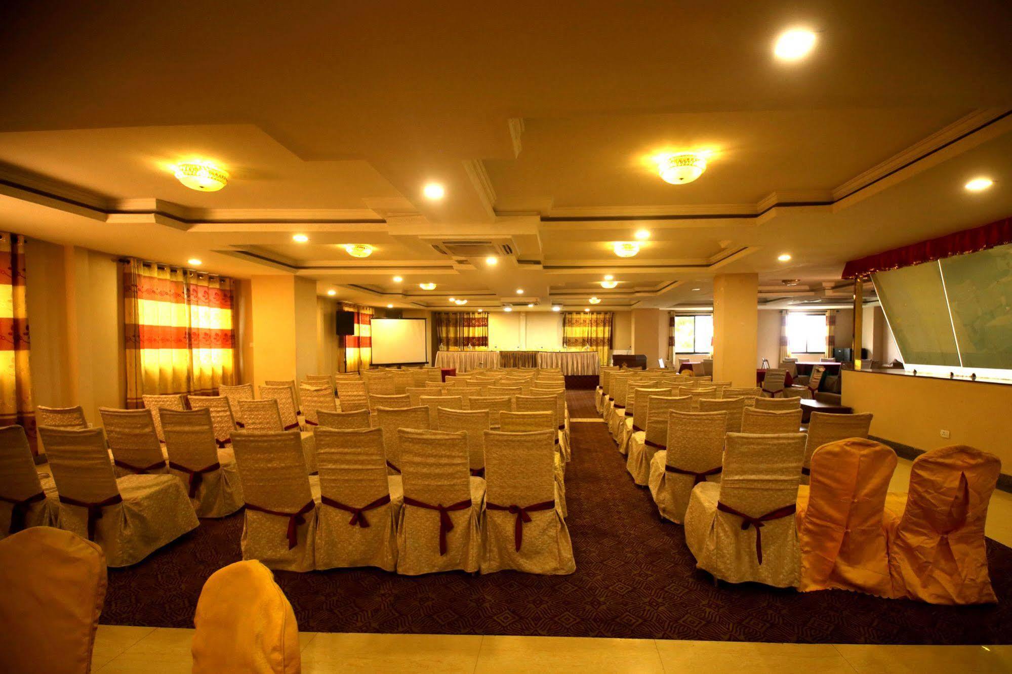 Yellow Pagoda Hotel Kathmandu Exterior photo