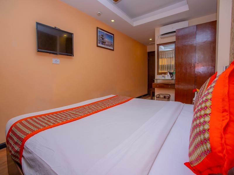 Yellow Pagoda Hotel Kathmandu Exterior photo